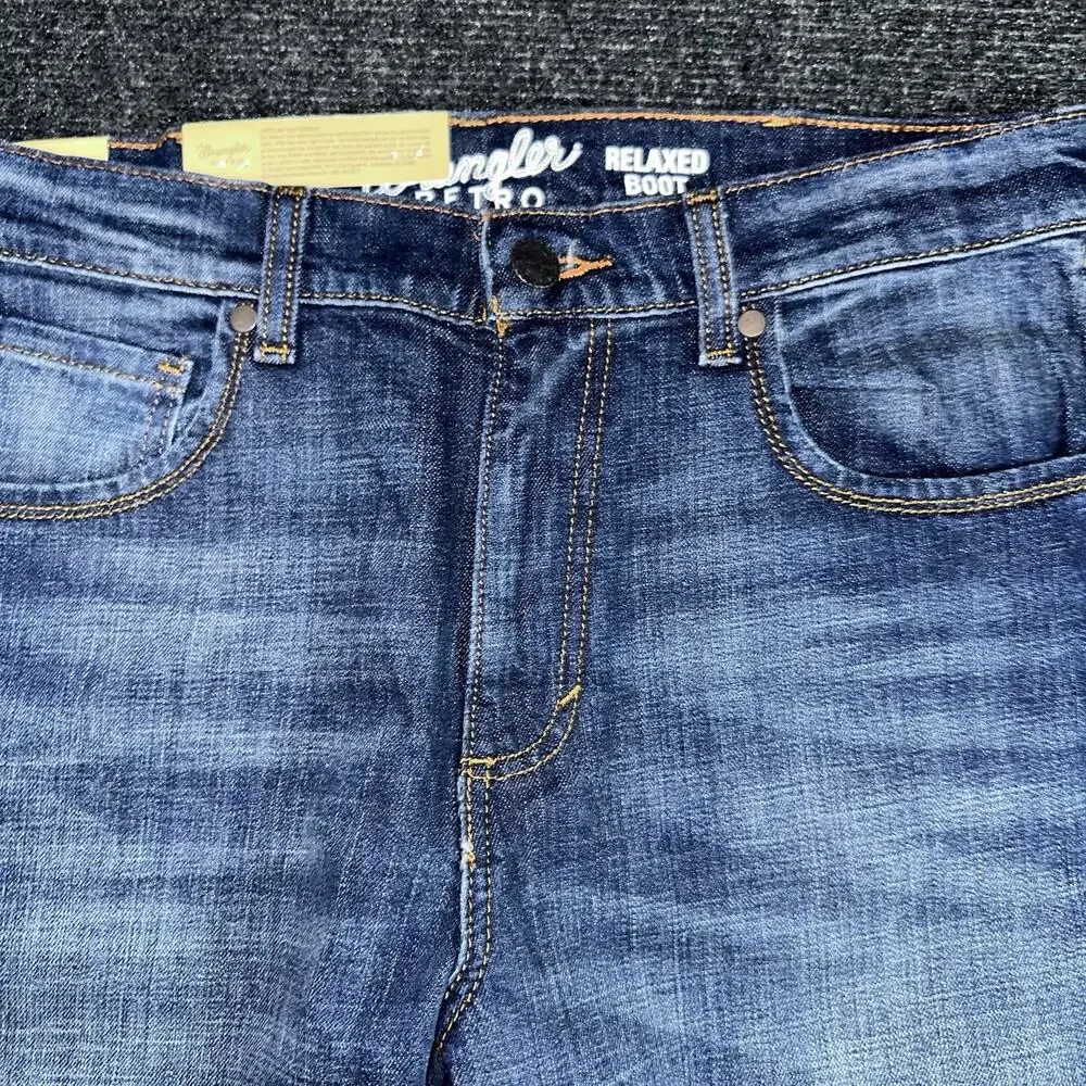 Wrangler Retro Jeans Mens 32x36 Relaxed Bootcut Medium Wash Denim NWT New 32